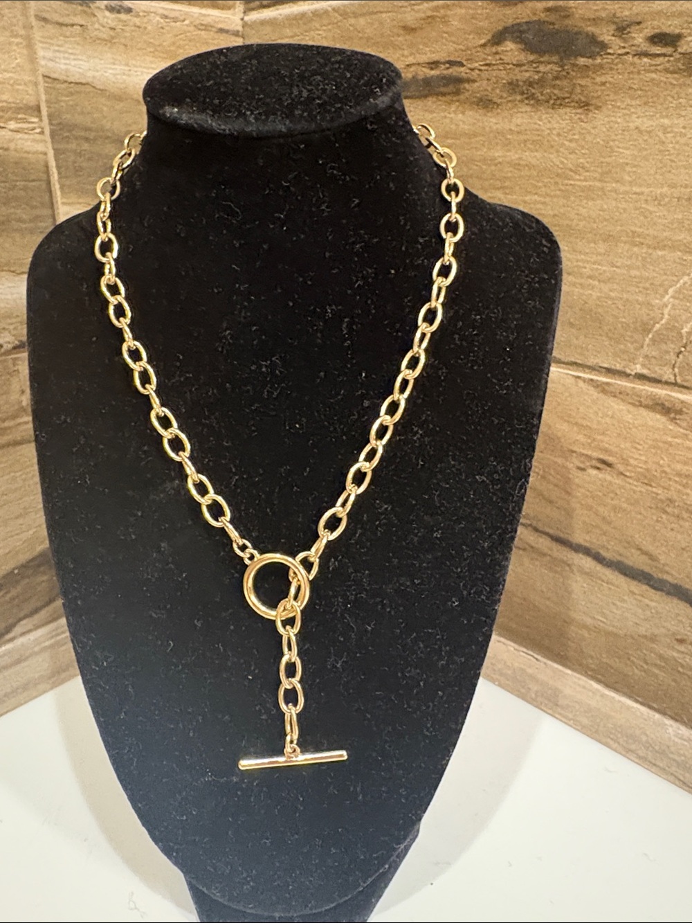 Gold Chain Toggle Necklace - Elegant Women’s Jewelry